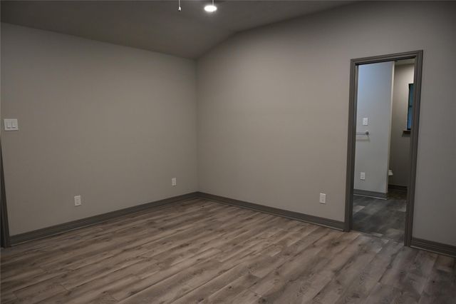 10053 W Twin Shore Drive, Willis, TX 77318