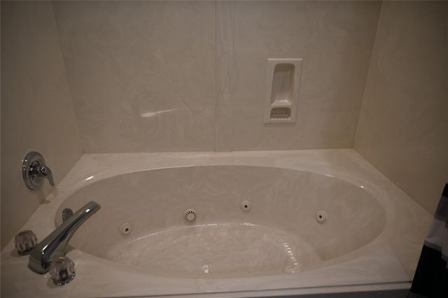 10053 W Twin Shore Drive, Willis, TX 77318