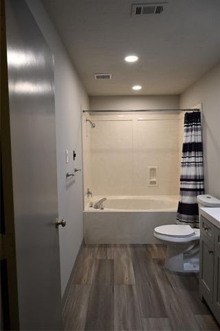 10053 W Twin Shore Drive, Willis, TX 77318