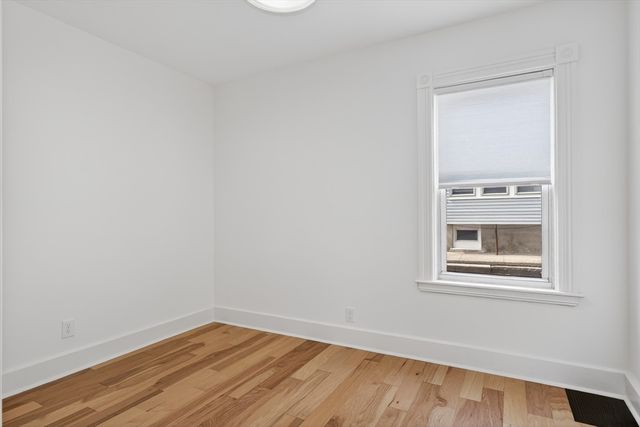 28 Ekman St 1, Worcester, MA 01607