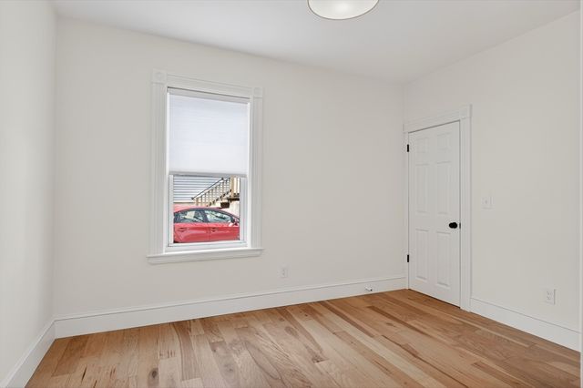 28 Ekman St 1, Worcester, MA 01607