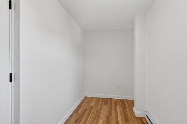 28 Ekman St 1, Worcester, MA 01607