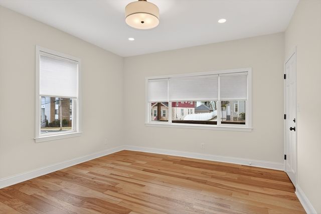 28 Ekman St 1, Worcester, MA 01607