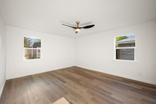 3621 Stephenson Drive, Bedford, TX 76021