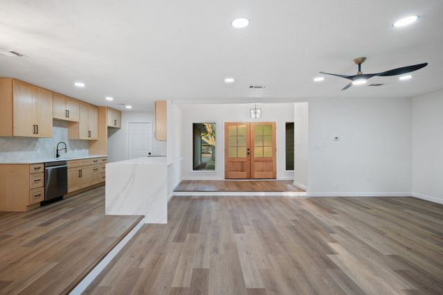 3621 Stephenson Drive, Bedford, TX 76021