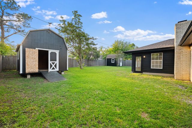 3621 Stephenson Drive, Bedford, TX 76021