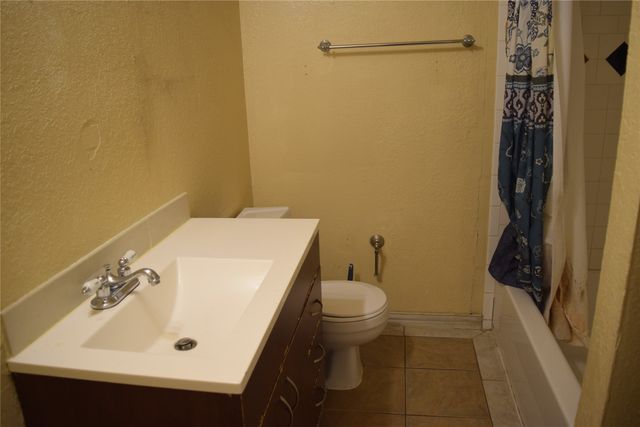 1806 Family Circle, Grand Prairie, TX 75051