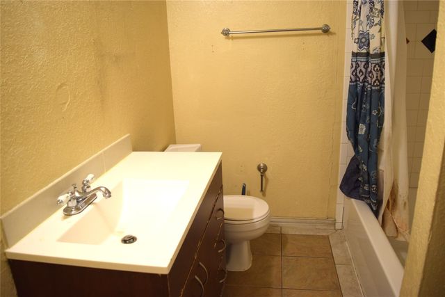 1806 Family Circle, Grand Prairie, TX 75051