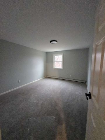 128 Providence Road, Grafton, MA 01519