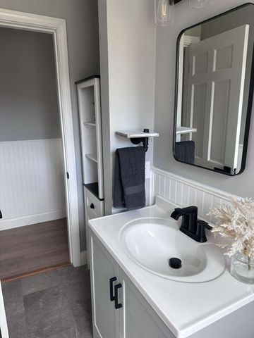 128 Providence Road, Grafton, MA 01519