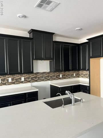 7324 North Decatur Boulevard 4, Las Vegas, NV 89131