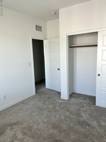 7324 North Decatur Boulevard 4, Las Vegas, NV 89131