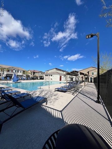 7324 North Decatur Boulevard 4, Las Vegas, NV 89131