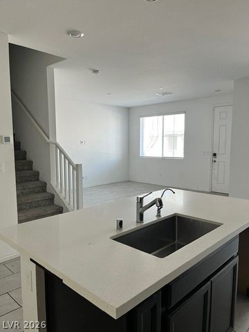 7324 North Decatur Boulevard 4, Las Vegas, NV 89131