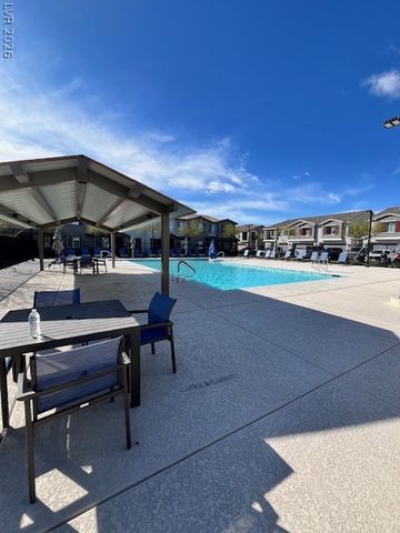 7324 North Decatur Boulevard 4, Las Vegas, NV 89131