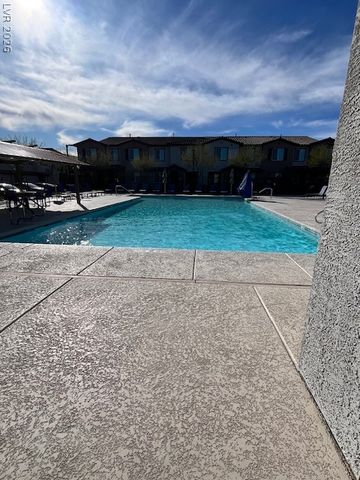 7324 North Decatur Boulevard 4, Las Vegas, NV 89131