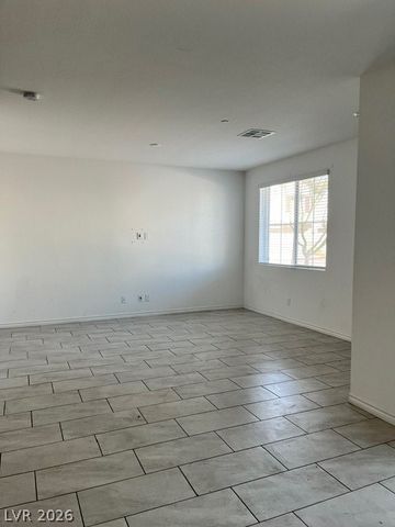 7324 North Decatur Boulevard 4, Las Vegas, NV 89131