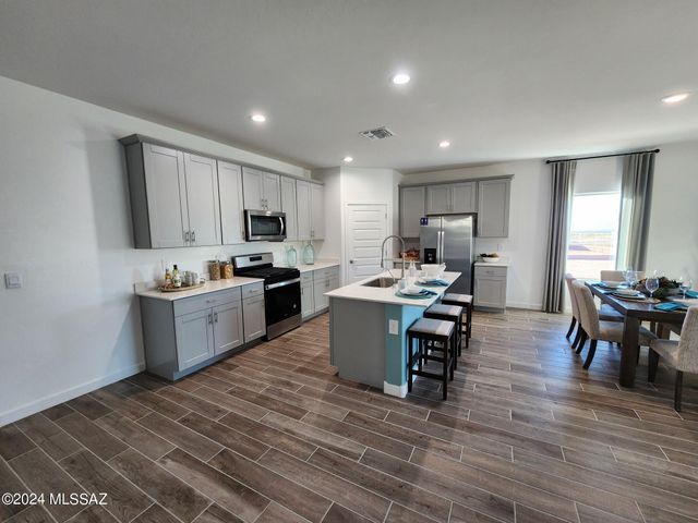 14114 E Canidae Drive, Vail, AZ 85641