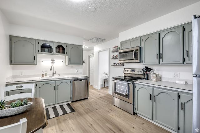 187 N TALBOT DR, Layton, UT 84041