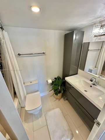 801 Three Islands Blvd 412, Hallandale Beach, FL 33009