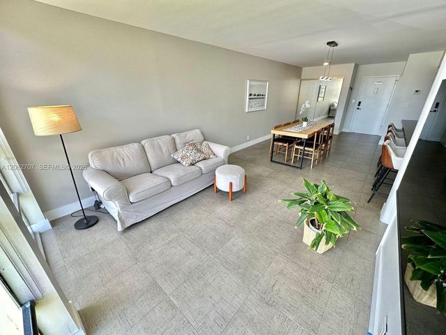 801 Three Islands Blvd 412, Hallandale Beach, FL 33009