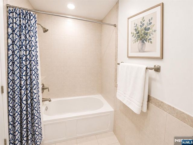 729 Madison Street 1C, Hoboken, NJ 07030
