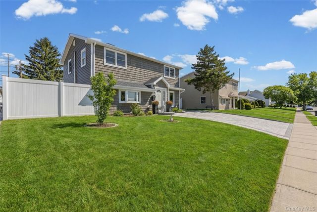 4185 Harriet Road, Bethpage, NY 11714