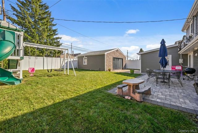 4185 Harriet Road, Bethpage, NY 11714