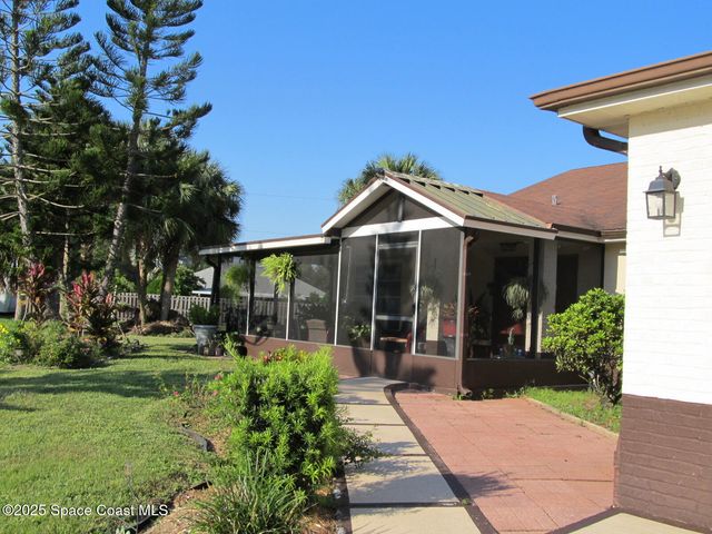 1501 Olympia Avenue SW, Palm Bay, FL 32908