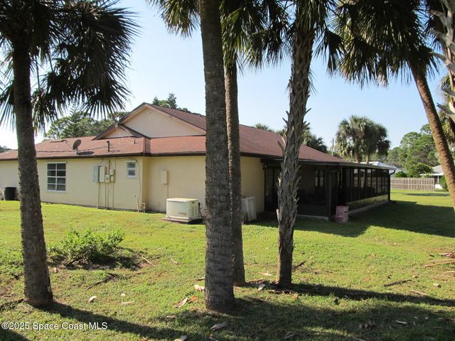 1501 Olympia Avenue SW, Palm Bay, FL 32908