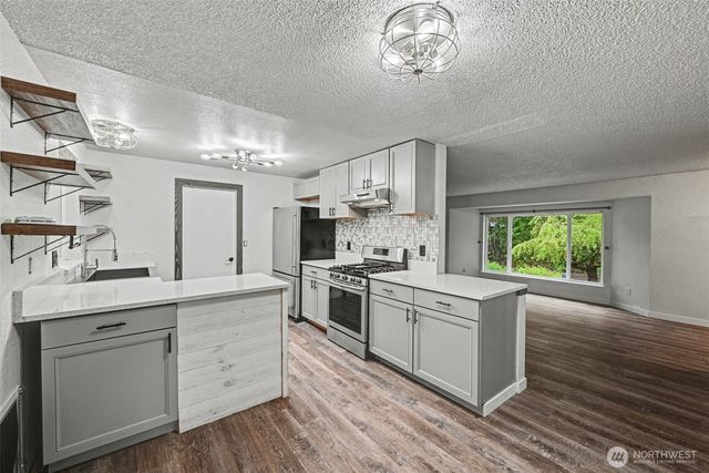 8203 181st Avenue E, Bonney Lake, WA 98391