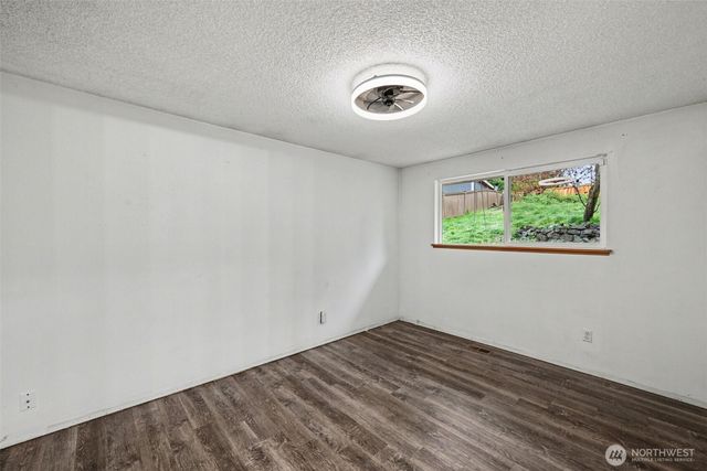 8203 181st Avenue E, Bonney Lake, WA 98391