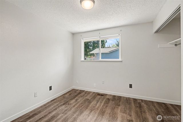 8203 181st Avenue E, Bonney Lake, WA 98391