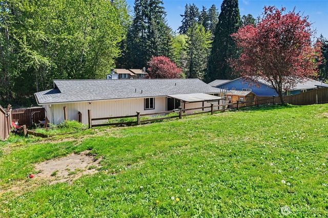 8203 181st Avenue E, Bonney Lake, WA 98391
