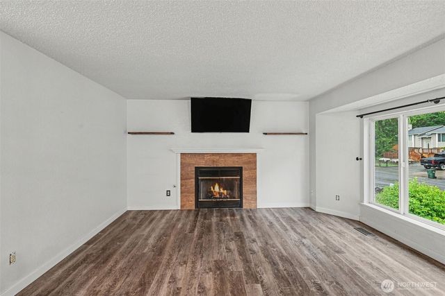 8203 181st Avenue E, Bonney Lake, WA 98391