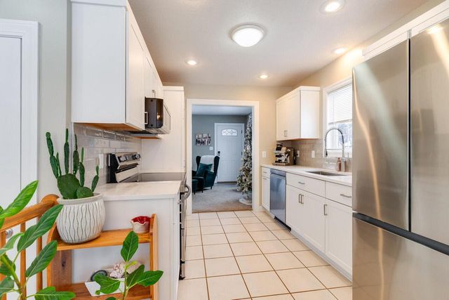 1714 30TH STREET S, La Crosse, WI 54601