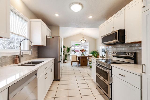 1714 30TH STREET S, La Crosse, WI 54601