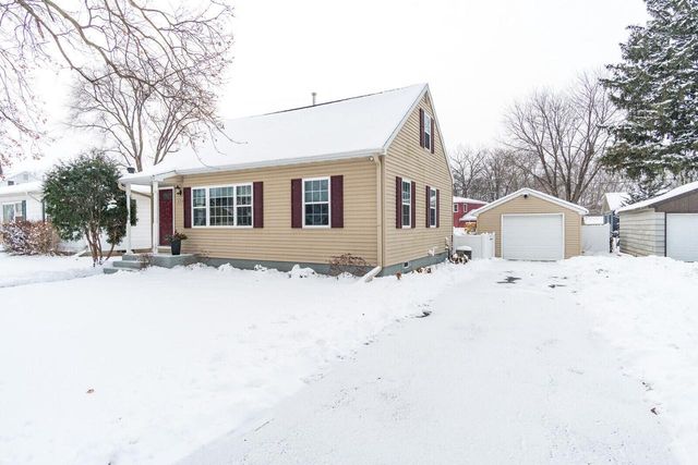 1714 30TH STREET S, La Crosse, WI 54601