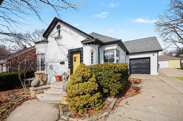 20501 Shady Lane Avenue, St. Clair Shores, MI 48080