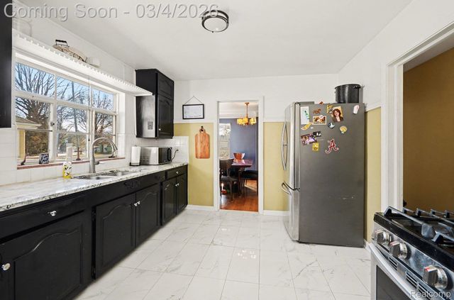 20501 Shady Lane Avenue, St. Clair Shores, MI 48080