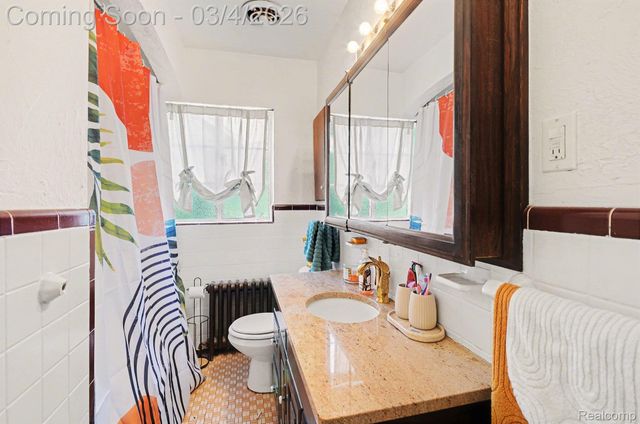 20501 Shady Lane Avenue, St. Clair Shores, MI 48080