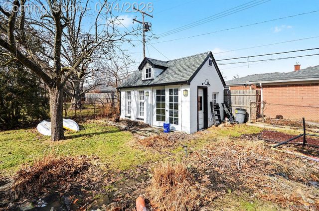 20501 Shady Lane Avenue, St. Clair Shores, MI 48080