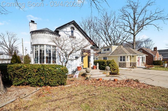 20501 Shady Lane Avenue, St. Clair Shores, MI 48080