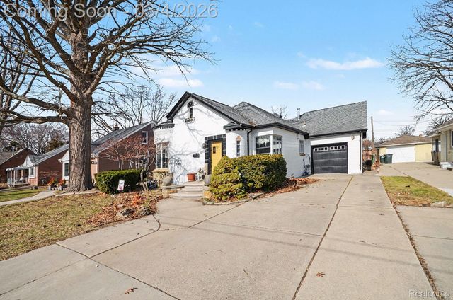 20501 Shady Lane Avenue, St. Clair Shores, MI 48080