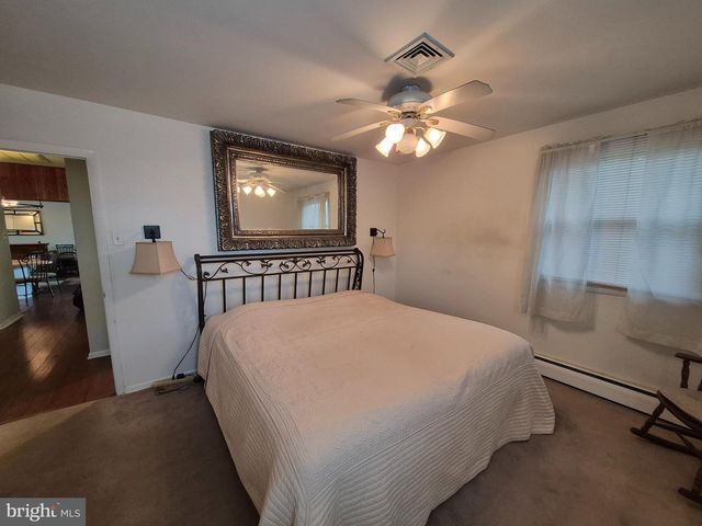 705 W VALLEY FORGE RD, King Of Prussia, PA 19406