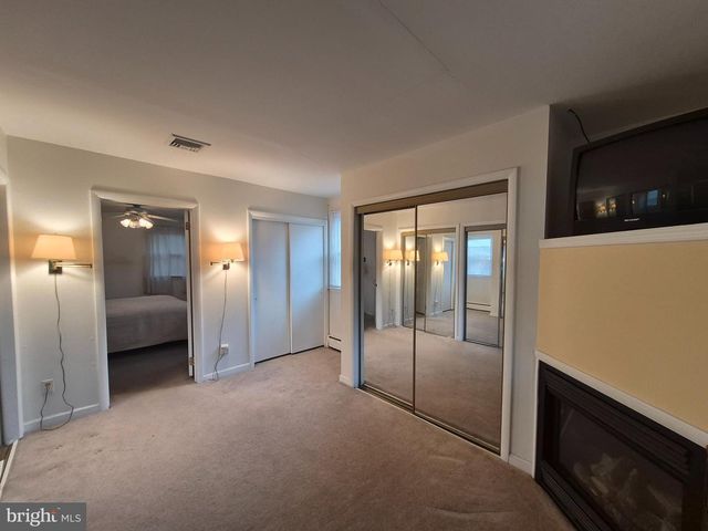 705 W VALLEY FORGE RD, King Of Prussia, PA 19406