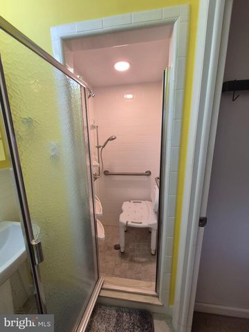705 W VALLEY FORGE RD, King Of Prussia, PA 19406