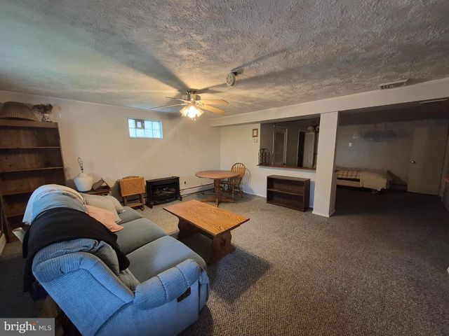 705 W VALLEY FORGE RD, King Of Prussia, PA 19406