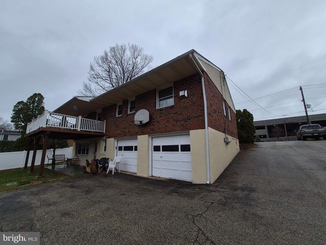 705 W VALLEY FORGE RD, King Of Prussia, PA 19406