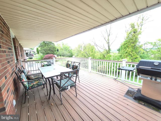 705 W VALLEY FORGE RD, King Of Prussia, PA 19406